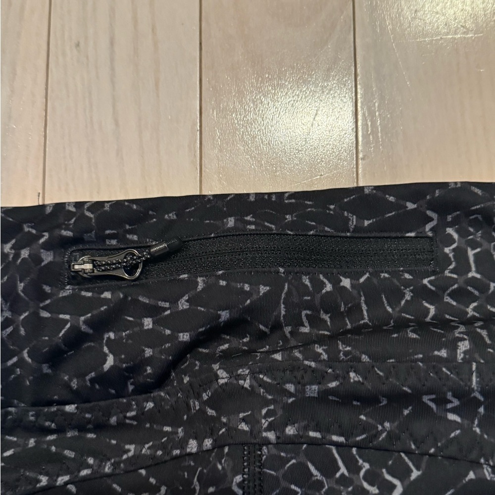 Lululemon capri leggings - Picture 4 of 5